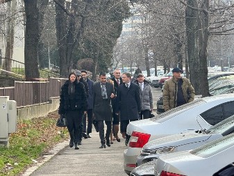 SELAKOVIĆ STIGAO U SPECIJALNI SUD Počinje suđenje za slučaj "Generalštab", blokaderi divljaju, predvodi ih Milivojević