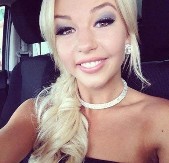 Mogla je da kupi stan u Beogradu, a ona upropastila zdravlje: Istetovirala celo lice i telo, ne liči na sebe, svi se pitaju gde je nestala ona lepotica?