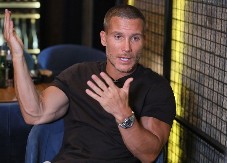 "LJUBOMORNIJI SAM OD MOJE ZORANE" Saša Kovačević otvoreno o verenici: "Ne znam kako bih reagovao"