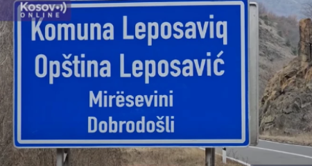 KURTI OPET BRIŠE SRPSKI TRAG NA KiM Uklonjene table na ćirilici u Leposaviću i Zvečanu