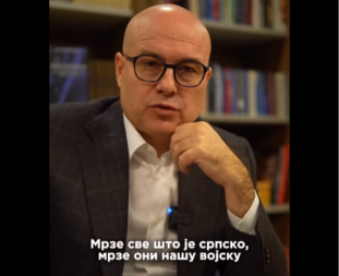 SKANDAL! ZELENO-LEVI FRONT PREFARBAVA GRAFIT O KOSOVU, VUČEVIĆ PORUČUJE: Dokle god kuca i jedno srce u Srba, KiM je deo Srbije (VIDEO)