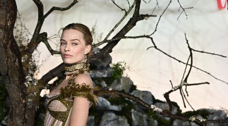 LEPOTICA KAKVA SE RETKO VIĐA Australijska diva očarala u crnoj mini haljini, klasičan stil začinila ovako