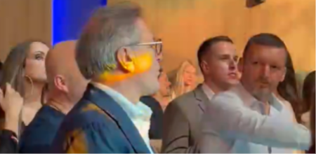 MAMIĆ U PROVODU SA CECOM Hrvat joj ljubio ruku, evo kako je ona reagovala (VIDEO)