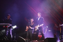 "20 DANA NAKON SMRTI ROĐENOG BRATA SAM MORAO DA PEVAM" Bolna ispovest pevača o porodičnoj tragediji 