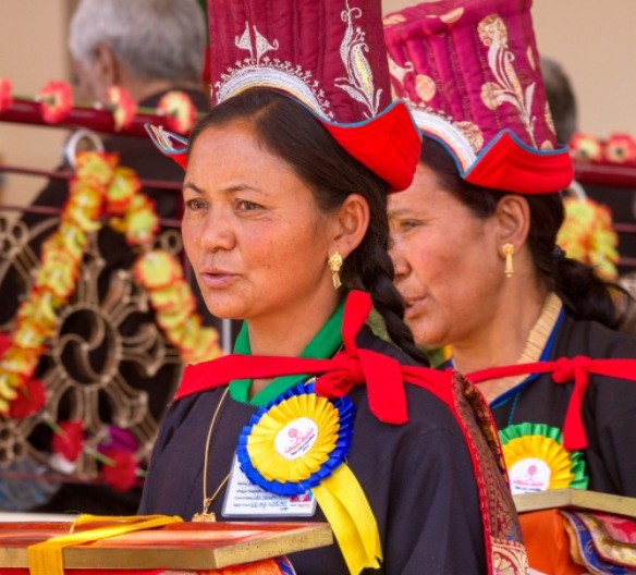 NA KRAJU SVETA ŽIVE U LEDU I SIROMAŠTVU Monahinje u Himalajima bez struje i vode – Odsečene od sveta prkose hladnoći i gladi