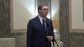 "KAŽU AKO NEKO NEGDE POJEDE SENDVIČ, ONI TU VIŠE NEĆE DA KUPUJU" Vučić o blokaderskoj histeriji: Zamislite šta bi uradili da su na vlasti, uništili bi privredu
