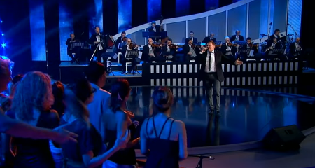 IMA BOGATSTVO U NEKRETNINAMA, A VRATIO SE U RODNO MESTO O pevaču komšije rekle sve: "Ne vole ga ovde"