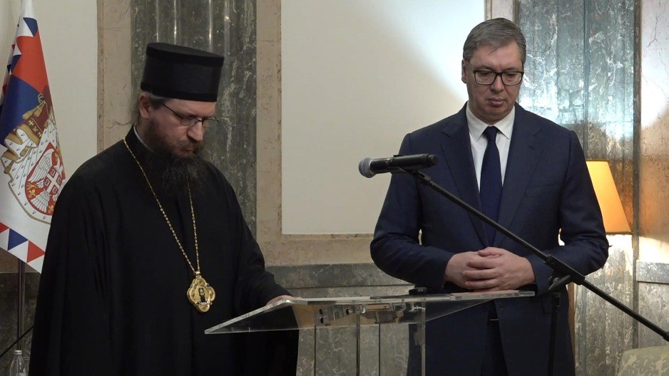 "BEZ VAS NIŠTA OVO NE BI BILO MOGUĆE, SRBIJU BI VODILI ONI KOJI BI OPET GRADILI GRANICE NA DRINI" Episkop predsedniku Vučiću: Vaše ime će biti ispisano zlatnim slovima u krajiškoj istoriji!