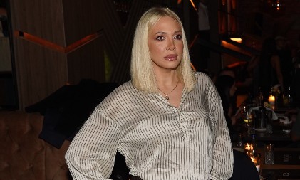 PEVAČICI STIGLA PORUKA KOJA JE BILA NAMENJENA MILICI TODOROVIĆ Otkrila šta je pisalo, sledila se kada je pročitala ove reči 