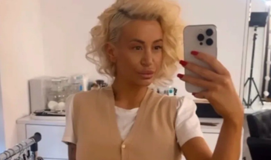 NIŽE OD STRUKA, OGROMNA I UPADLJIVA! Dušica Jakovljević pokazala intimu (FOTO)