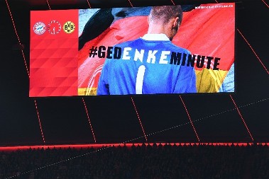 DA SRCE PUKNE Jedna od najtužnijih fudbalskih priča ikada: Čuvenom golmanu preminula ćerka, upao u depresiju i bacio se pod voz