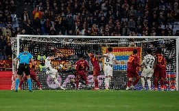 GATI UTIŠAO RIM Remi Rome i Juventusa, Rimljani ispustili 3:1 na "Olimpiku"