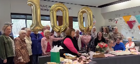 DOČEKATI 100. BAR LAKO Samo poslušajte savete ove bake, prosto je genijalna