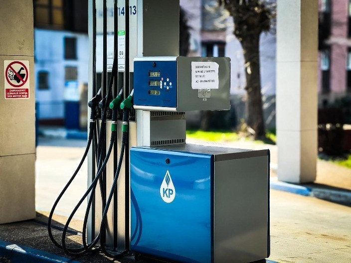 U  komšiluku se gorivo prodaje za 1,5 evra - očekuju rast cena