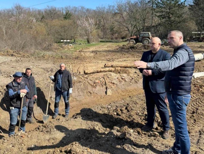 VELIKO UREĐENJE VODOTOKOVA NA ČUKARICI: Počeli radovi na potoku Vitkovica u naselju Umka