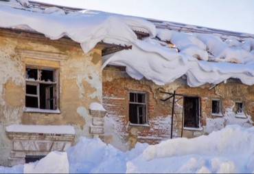 MRAK, SMRAD I HAOS IZA VRATA STANA Nije ulazio tri godine, unutra prizor koji se ne viđa ni u horor filmovima (VIDEO)