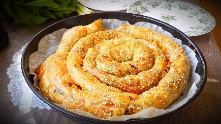 Recept za posnu manastirsku pitu mora svaka domaćica da ima: Ukus čista desetka, ukućani će se otimati za parče