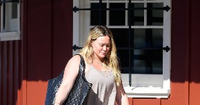 SA ROĐENOM SESTROM NE PRIČA Zvezda se pokačila sa njom kao nikad pre, pa ovako dolila ulje na vatru 