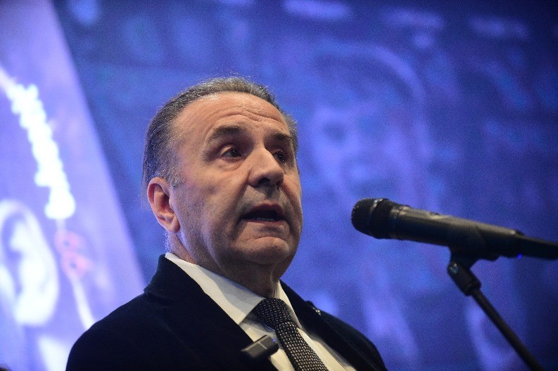 DRAMA U HUMSKOJ Rasim Ljajić uzeo "metlu", otkazi se samo nižu