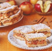 SIPANA PITA SA JABUKAMA BUDI NOSTALGIJI Generacije su odrasle na njoj