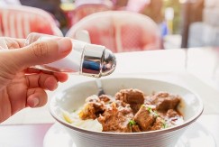 Šokantno otkriće lekara: So može izazvati ovu ozbiljnu bolest – i nije u pitanju krvni pritisak!