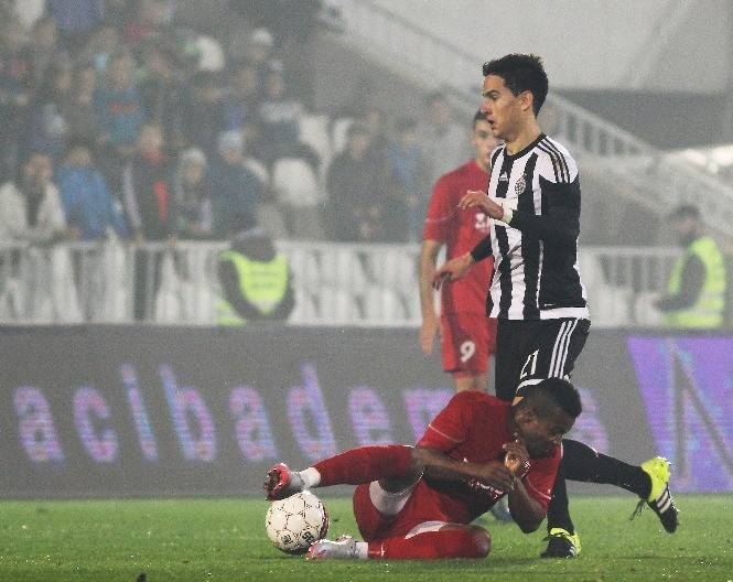 PUCAJU BOMBE U ARANĐELOVCU Srpski petoligaš doveo nekadašnje fudbalere Bajerna i Vojvodine