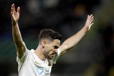 SRBIN POGODIO U LIGI KONFERENCIJE Gaćinović strelac za AEK u Sloveniji