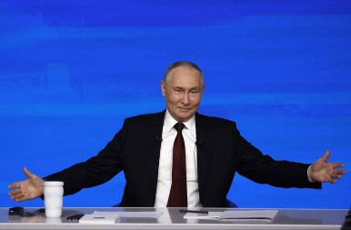 PUTIN ''TRLJA RUKE'': Situacija se značajno menja, ruska ekonomija jača 