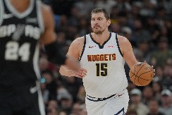 ZABORAVIO SAM REČ... Nikola Jokić nasmejao sve 