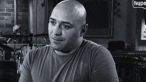 BRAT DARKA LAZIĆA OBOŽAVAO SVOJE ĆERKICE Pre skoro godinu dana učinio ovaj emotivan gest za jednu naslednicu (FOTO)