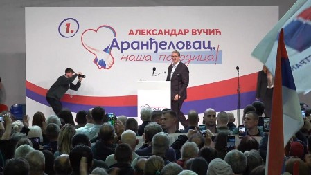 "DRŽAVA NIJE IGRAČKA, A ONI SE IGRAJU SA NAMA" Vučić o izborima: Svi ujedinjeni kao jedna velika porodica za naš Aranđelovac- Da bude 10:0