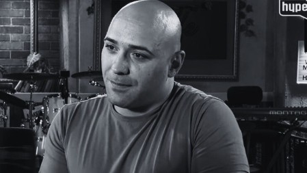 "ŠTO NAM UZE DRUGA PRAVOG U ŽIVOTU OVOM BEDNOM?!" Drug Darkovog brata mu posvetio emotivnu pesmu