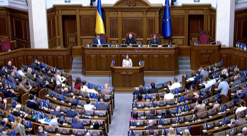 ZELENSKI ZAPRETIO POLITIČARIMA SLANJEM NA KRVAVI FRONT Šok u ukrajinskom parlamentu!