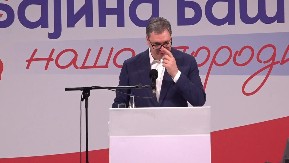 "GRAĐANIMA DUGUJEM IZVINJENJE..." Ove reči Vučića svi su pažljivo slušali
