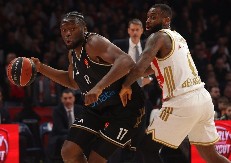 DUBAI - CRVENA ZVEZDA Očajno poluvreme crveno-belih