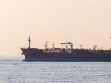 RASTE RIZIK OD POGORŠANJA ENERGETSKE KRIZE Naftni giganti upozoravaju vlast u Vašingtonu 