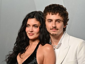 MREŽE SE USIJALE Internetom kruži snimak EKSTREMNO NEPRIJATNOG susreta Kajli Džener i sestre Timotija Šalamea na dodeli Oskara (VIDEO)