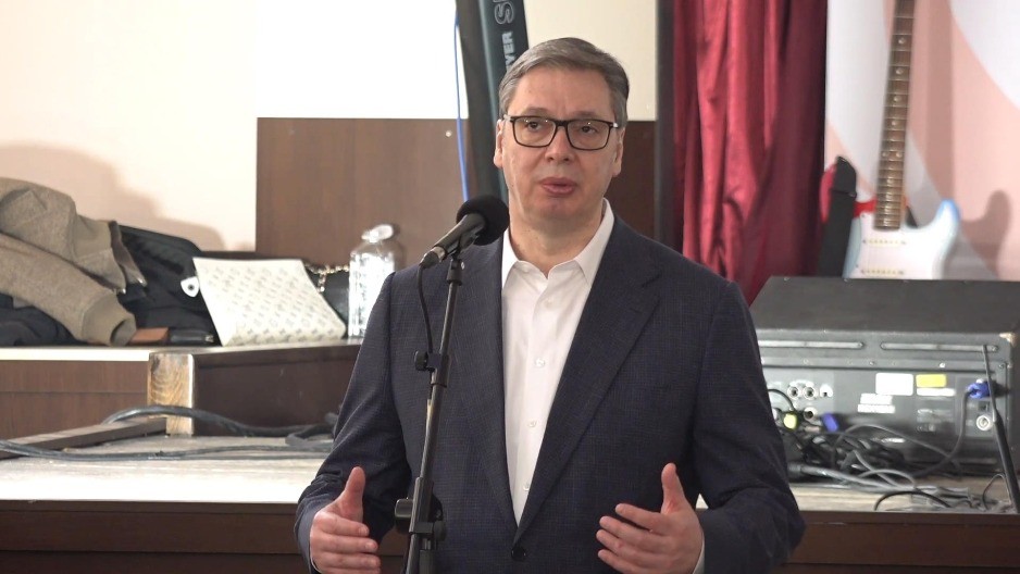 PREDSEDNIK POSLAO JASNU PORUKU: Nije dovoljno tražiti glasove, moramo da čujemo narod i razumemo njegove muke