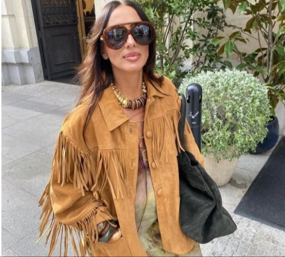 Jakne, torbe i čizme sa resama biće svuda ovog proleća: Modni detalj koji menja svaki stajling