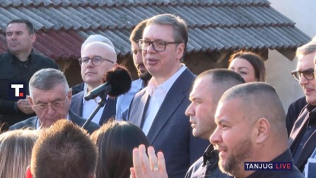 VUČIĆ POSLAO JASNU PORUKU: Ako analize pokažu da je to rešenje za mlade, odmah ćemo da uradimo
