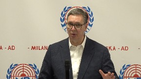 NE MOŽEMO DA SE PRAVIMO NAIVNI, VIDIMO ŠTA SE DEŠAVA U SVETU Vučić u MB Namenska