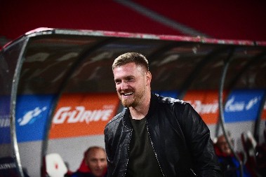 DA NE VERUJEM... Jakšić ceo na klupu Čukaričkog