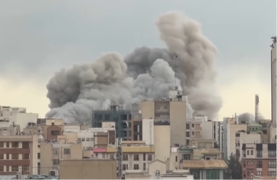 TEHERAN UNIŠTEN ZBOG AMERIČKO-IZRAELSKOG NAPADA Najmanje 12.000 zgrada srušeno ili oštećeno 