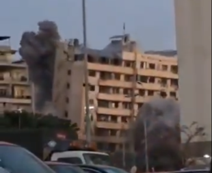 POGOĐENA ZGRADA U BEJRUTU, NESTALA U PAR SEKUNDI Objavljeni dramatični snimci (VIDEO)