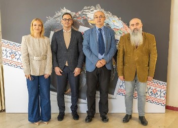 SVET NA RASKRŠĆU: Srbija traži siguran put kroz globalne potrese