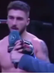 PSOVAO DOK MU NISU OTELI MIKROFON MMA borac iz BiH napravio skandal usred Srbije (VIDEO)