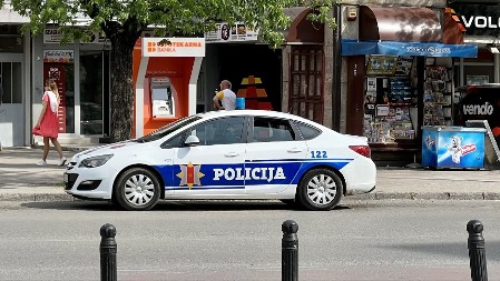 VRAČARCI PALI U PODGORICI Saradnici „Džonija sa Vračara“ proterani iz Crne Gore