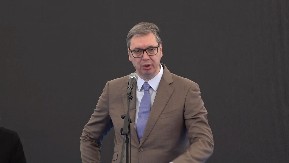 "LJUDI, NE PANIČITE! IMAMO NAFTE, NE KUPUJTE PO 50 KANISTERA" Vučić: Srbija ima najveće rezerve u regionu