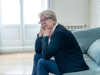 ŠOK U BRAKU! Žena nakon 30 godina otkrila da je muž VARA – srce joj se raspalo na komadiće, a svet se okrenuo naglavačke!