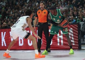 NIŠTA OD OLAKŠANJA ZA CRVENO-BELE Kendrik Nan spreman za Zvezdu